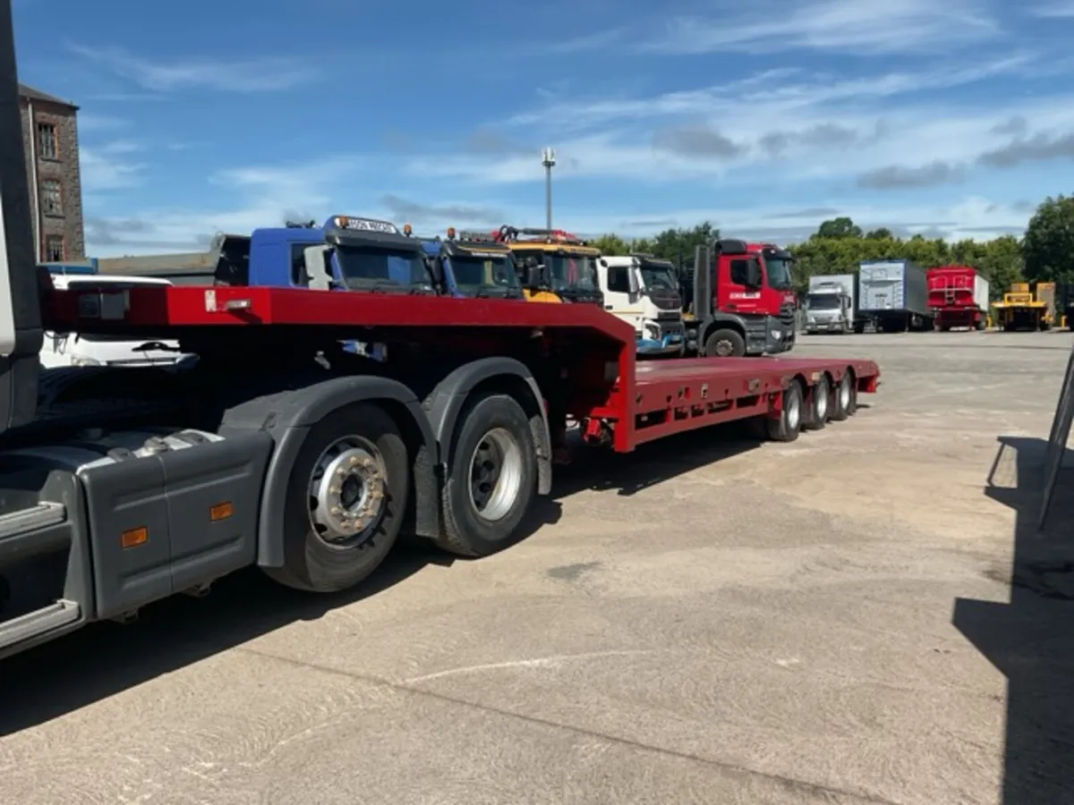 2008 King MTSE Triaxle Stepframe Extendable Traile - Image 2