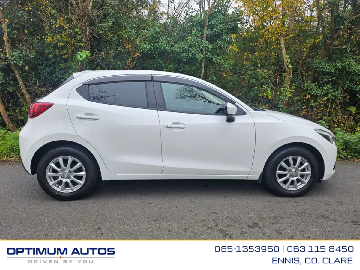 Mazda Demio AUTOMATIC 1.3 PETROL WITH REVERSE CAME - Image 4
