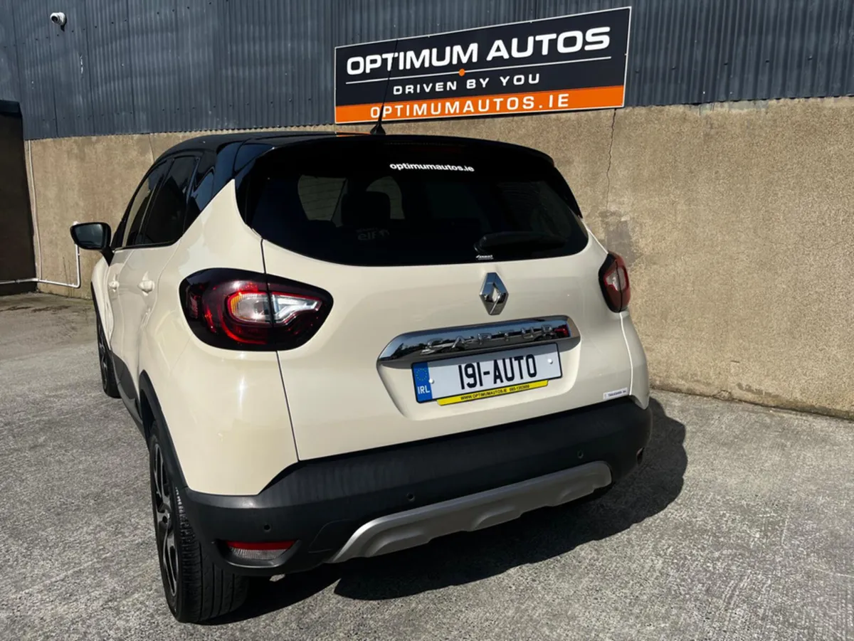 Renault Captur AUTOMATIC 1.2 PETROL - Image 3