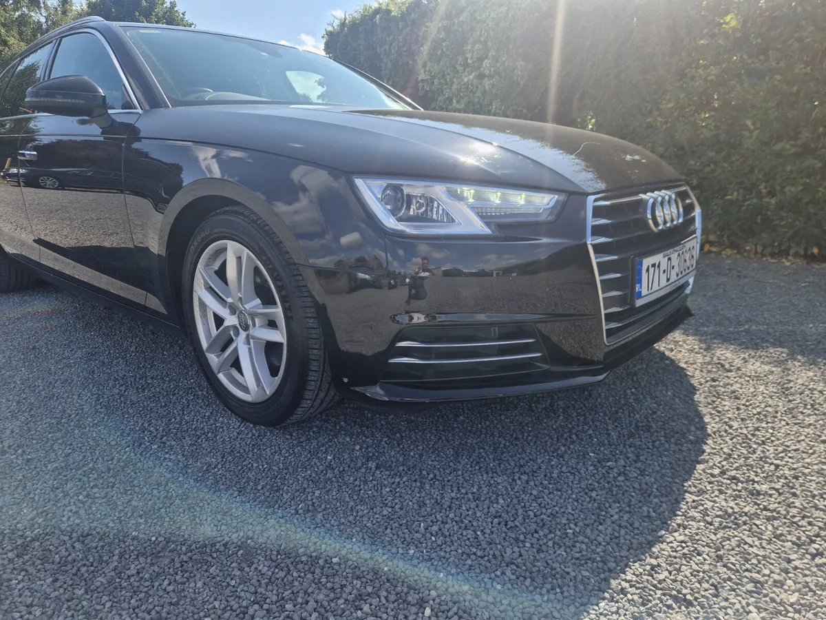 Audi A4 AVANT ULTRA 2017 - Image 1