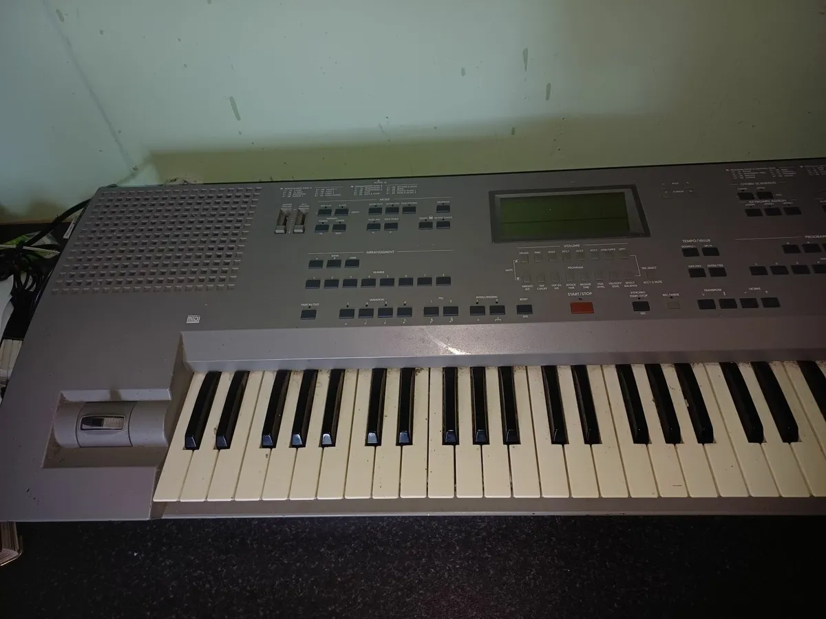 musical instrument  Korg is 50 synthsesier work st - Image 2