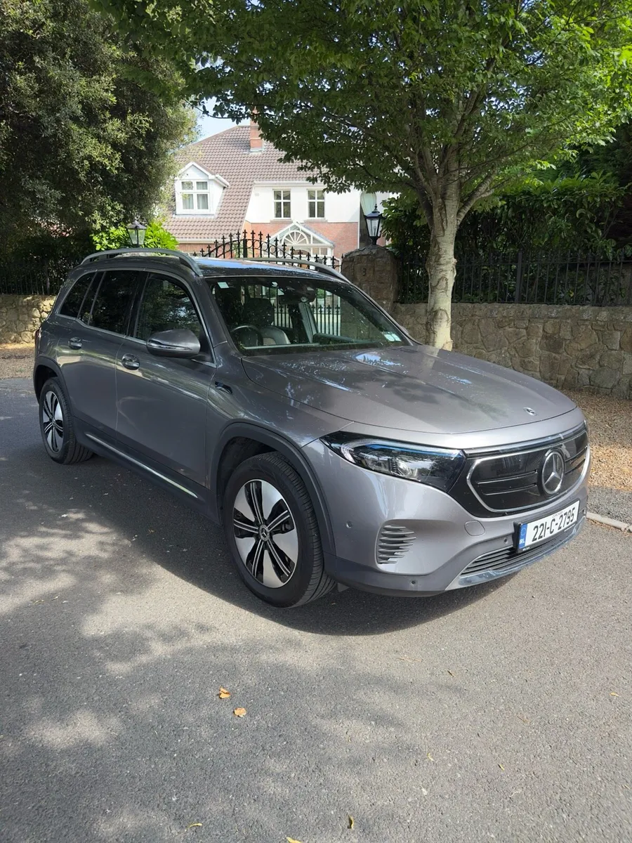 Mercedes EQB(7 seats) - Image 1