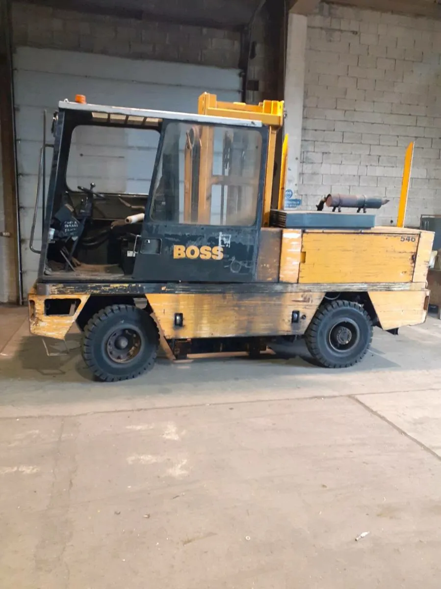 Boss side loader forklift - Image 2