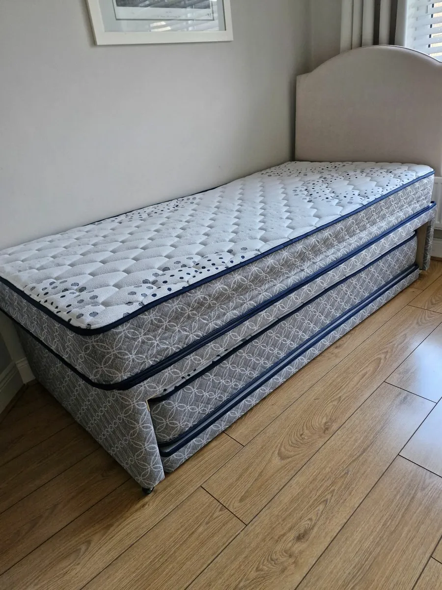 Single bed with Pull Out bed & Headboard. As new. - Image 2