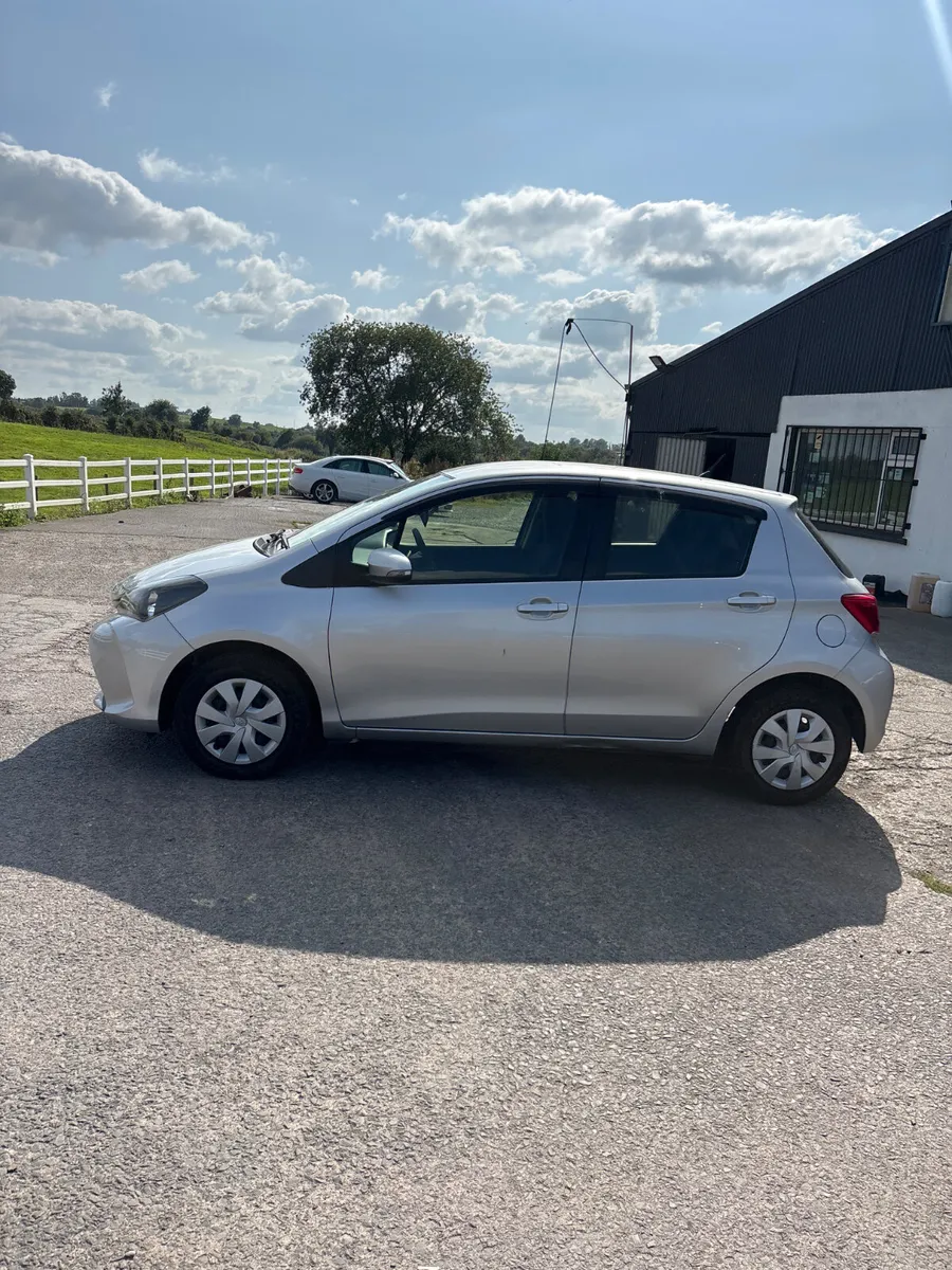 Toyota Vitz 2015 - Image 4