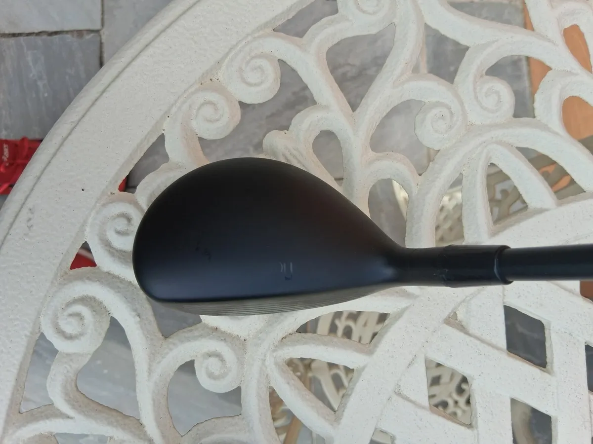 Cobra Dark Speed 19 Degree Hybrid - Image 1