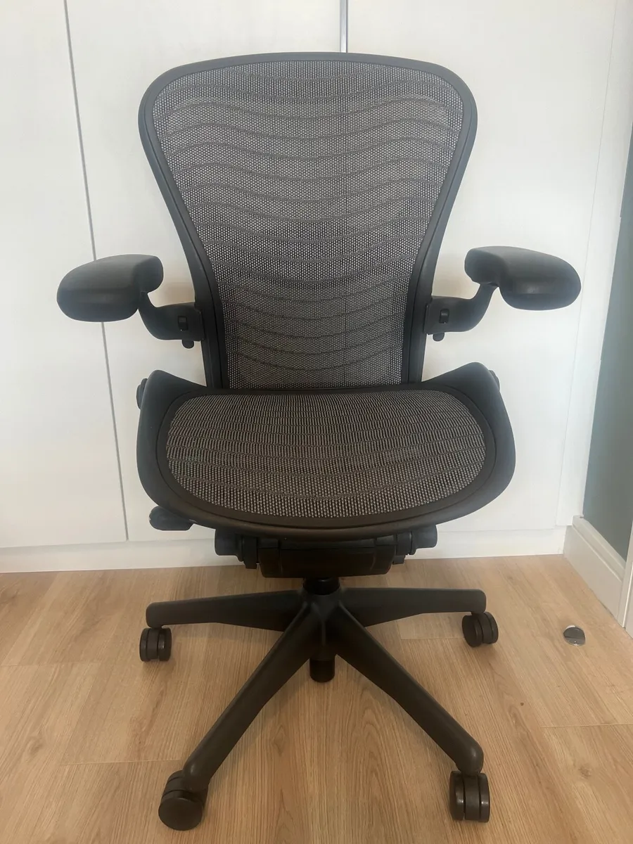 New Generation Herman Miller Aeron Chair (Size B) - Image 4