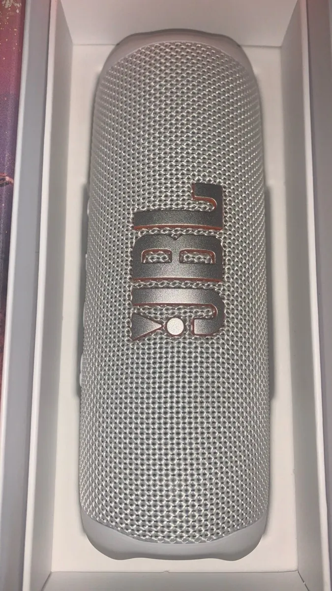 JBL  Flip 6 — White — Waterproof Bluetooth Speaker - Image 2