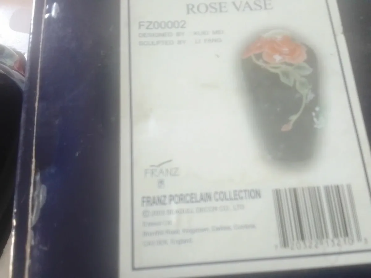 FRANZ PORCELAIN ROSE VASE NEW IN BOX - Image 3