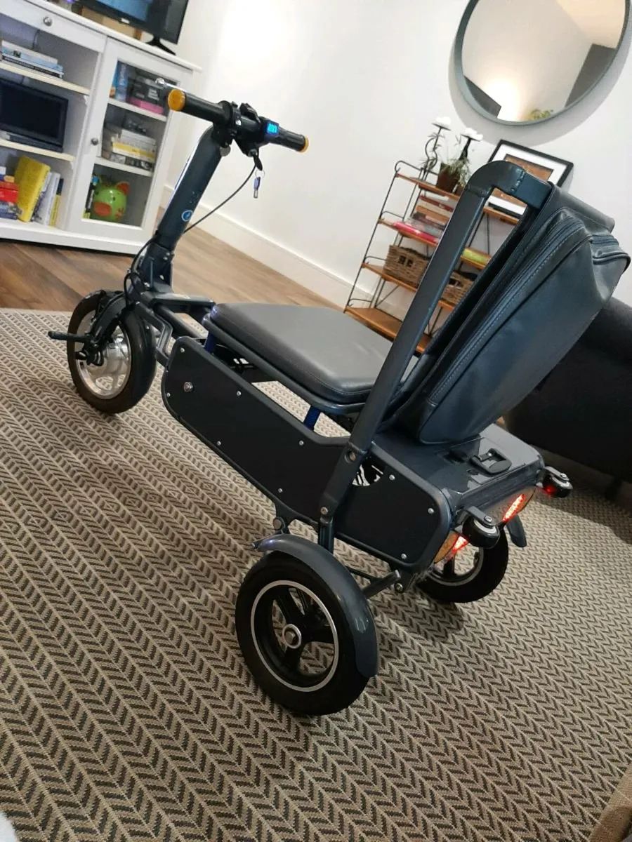 Efoldi mobility scooter - Image 1