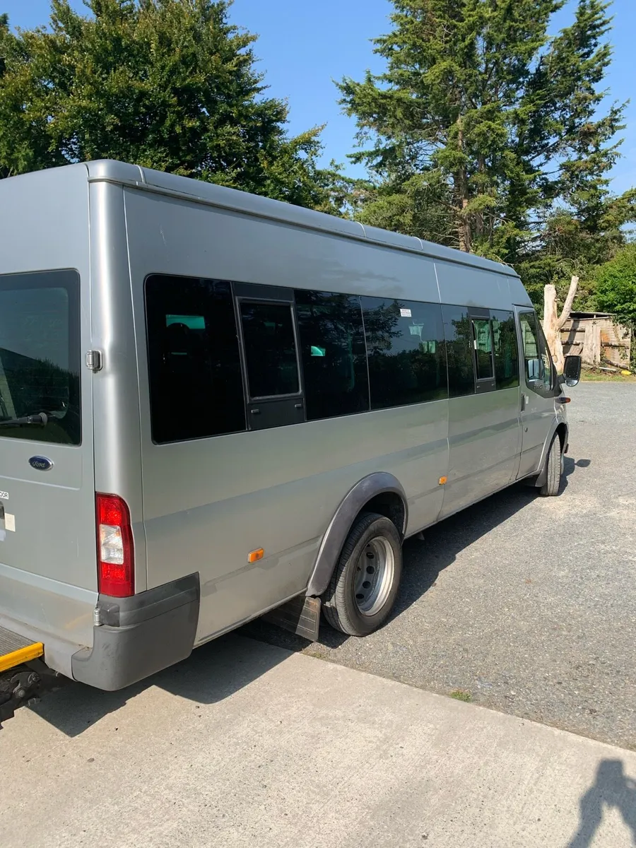 Minibus - Image 3