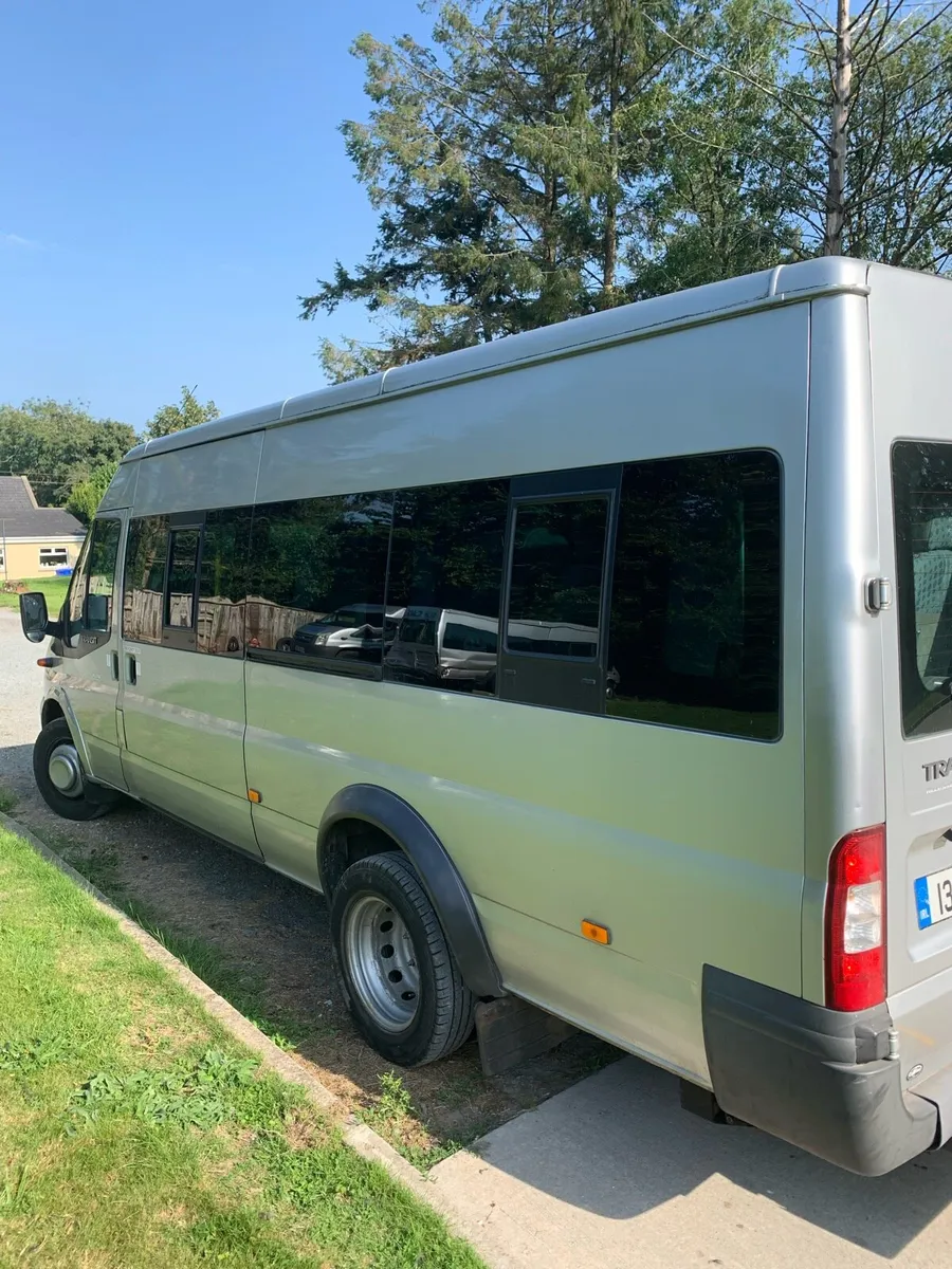 Minibus - Image 4