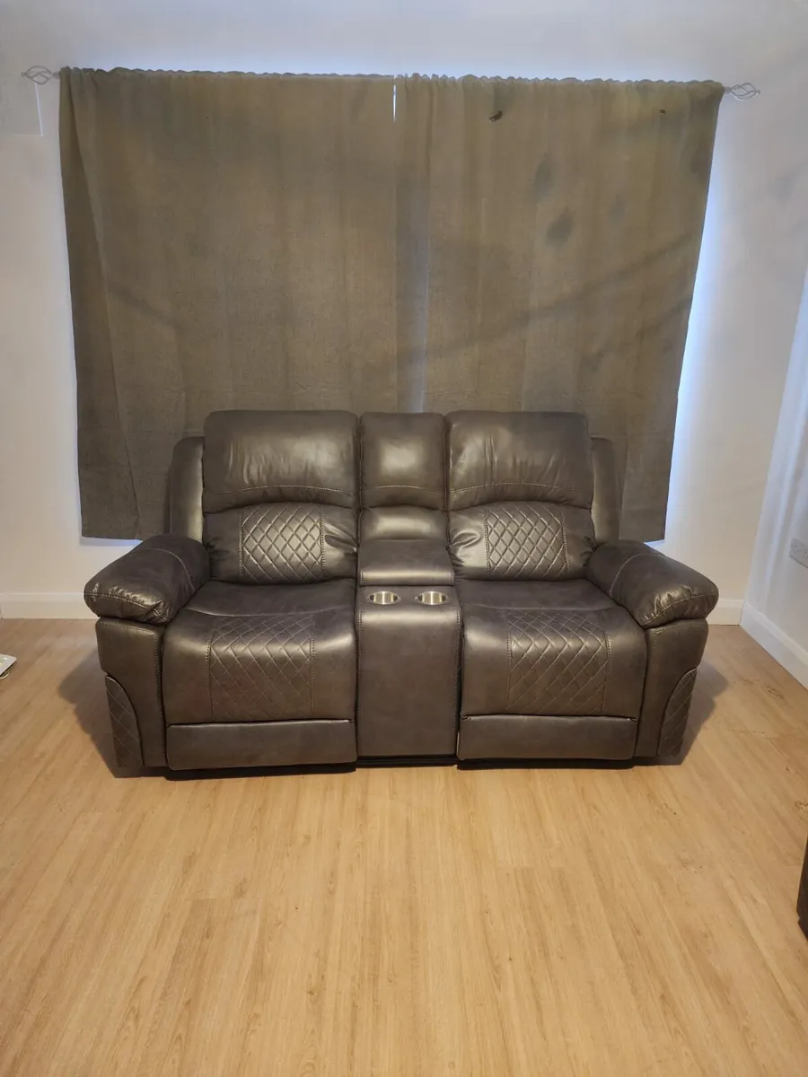 Norman recliners - Image 4