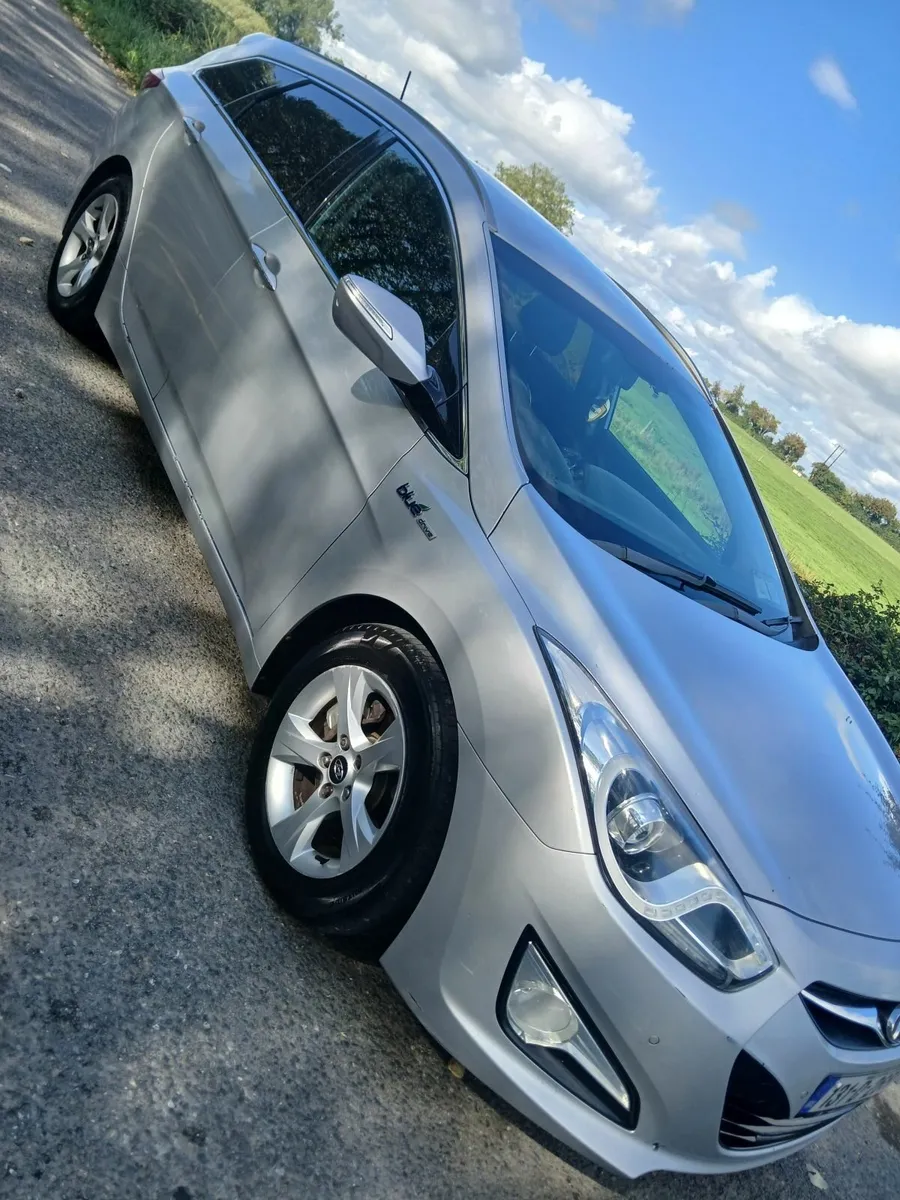 Hyundai i40 2013 - Image 1