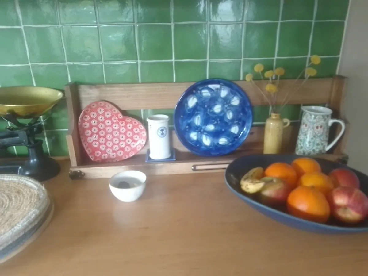 STUDIO POTTERY WHITE EARTHENWARE KITCHEN SET - Image 4
