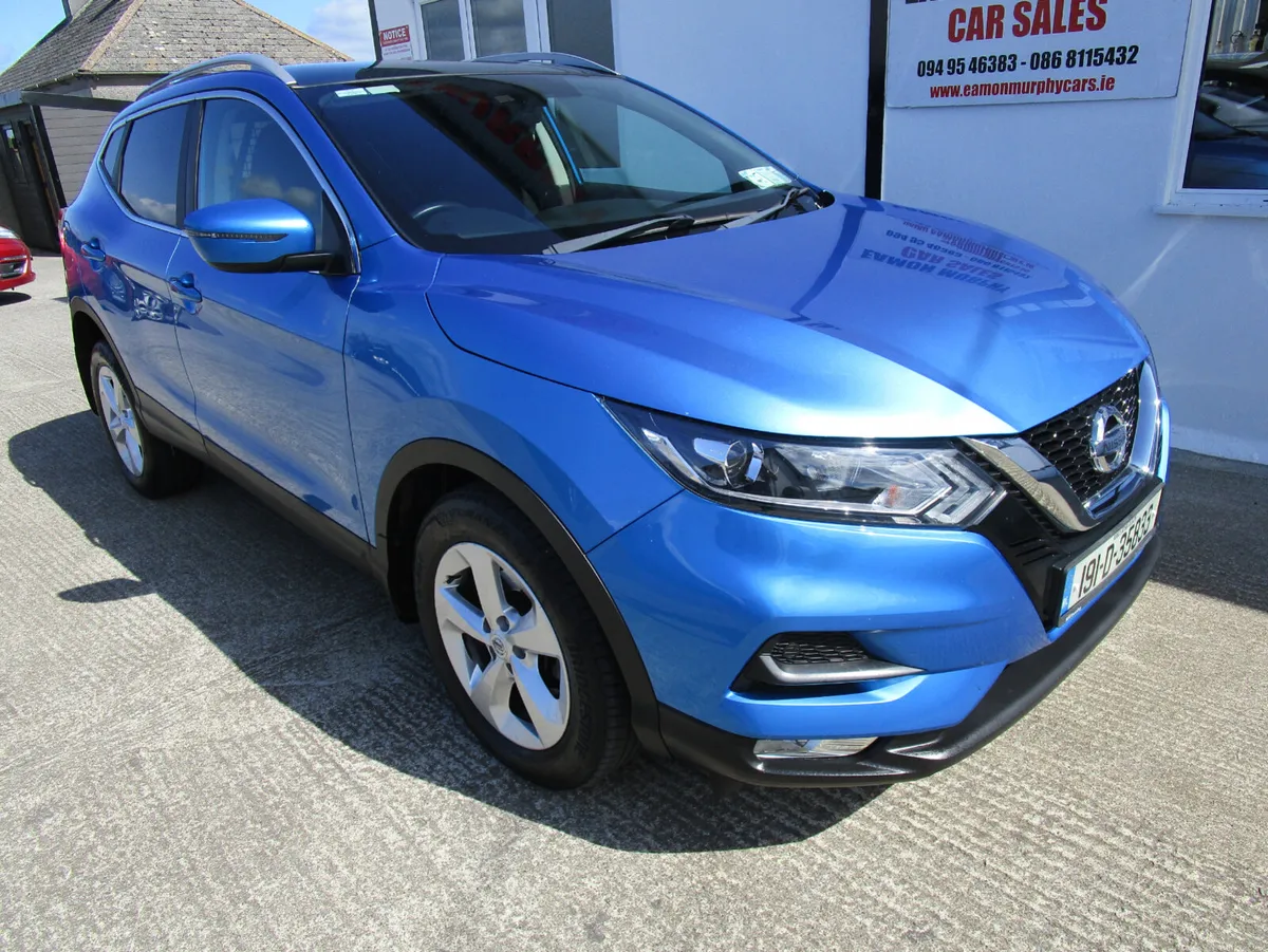 Nissan Qashqai  van    4x4  2019 - Image 1