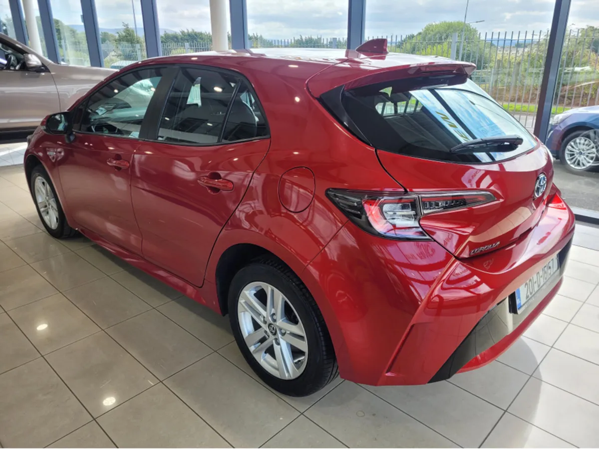Toyota Corolla HYBRID LUNA H/B AUTO 4DR - Image 4