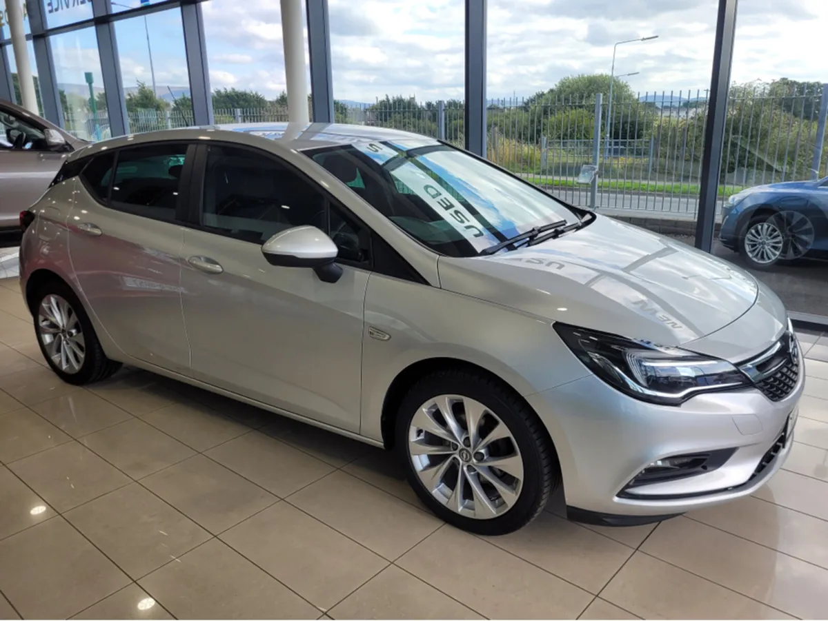 Opel Astra SC 1.0T 105PS S/S 5DR - Image 2