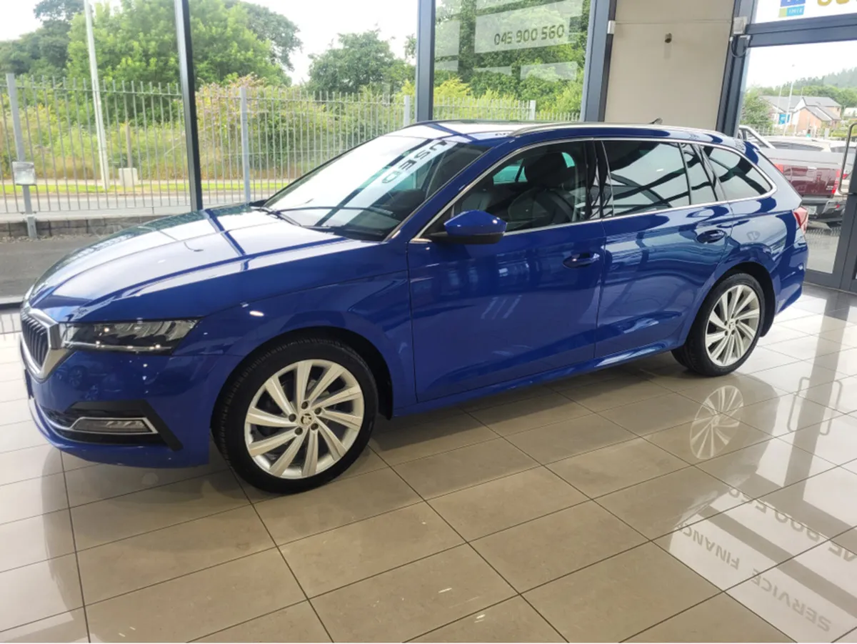 Skoda Octavia C STYLE 2.0 TDI 115HP 5 5DR - Image 1