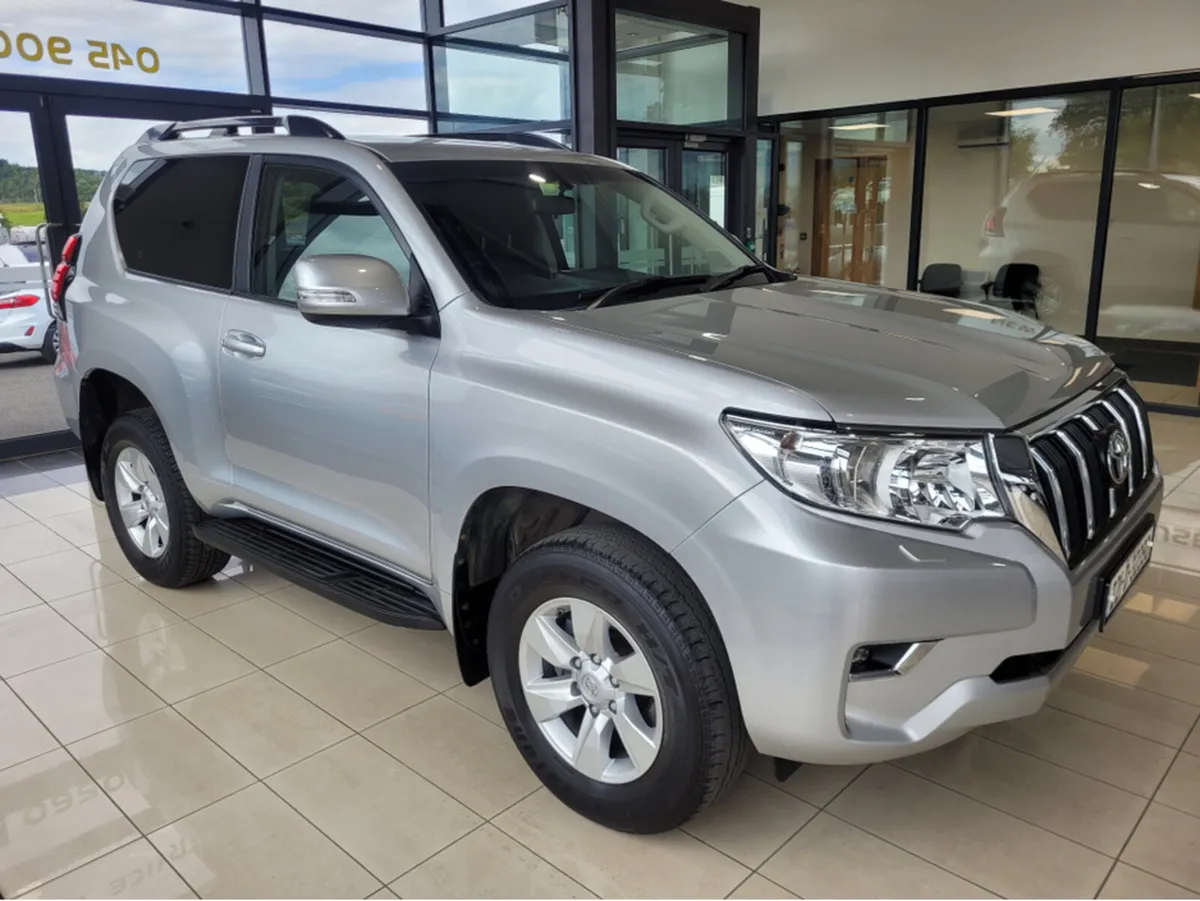 Toyota Land Cruiser SWB  AUTO - Image 2