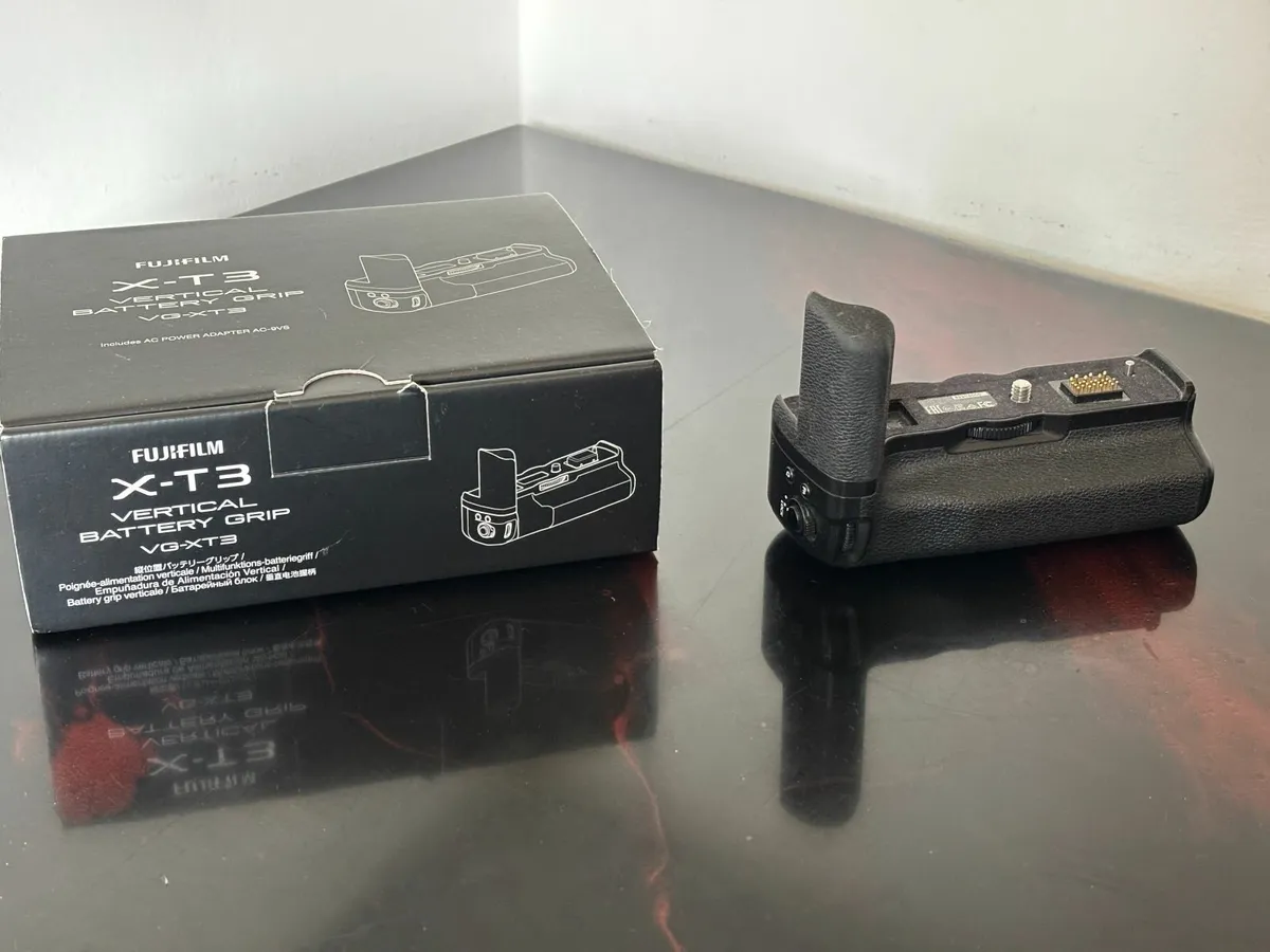 Fuji X-T3 and lenses - Image 1