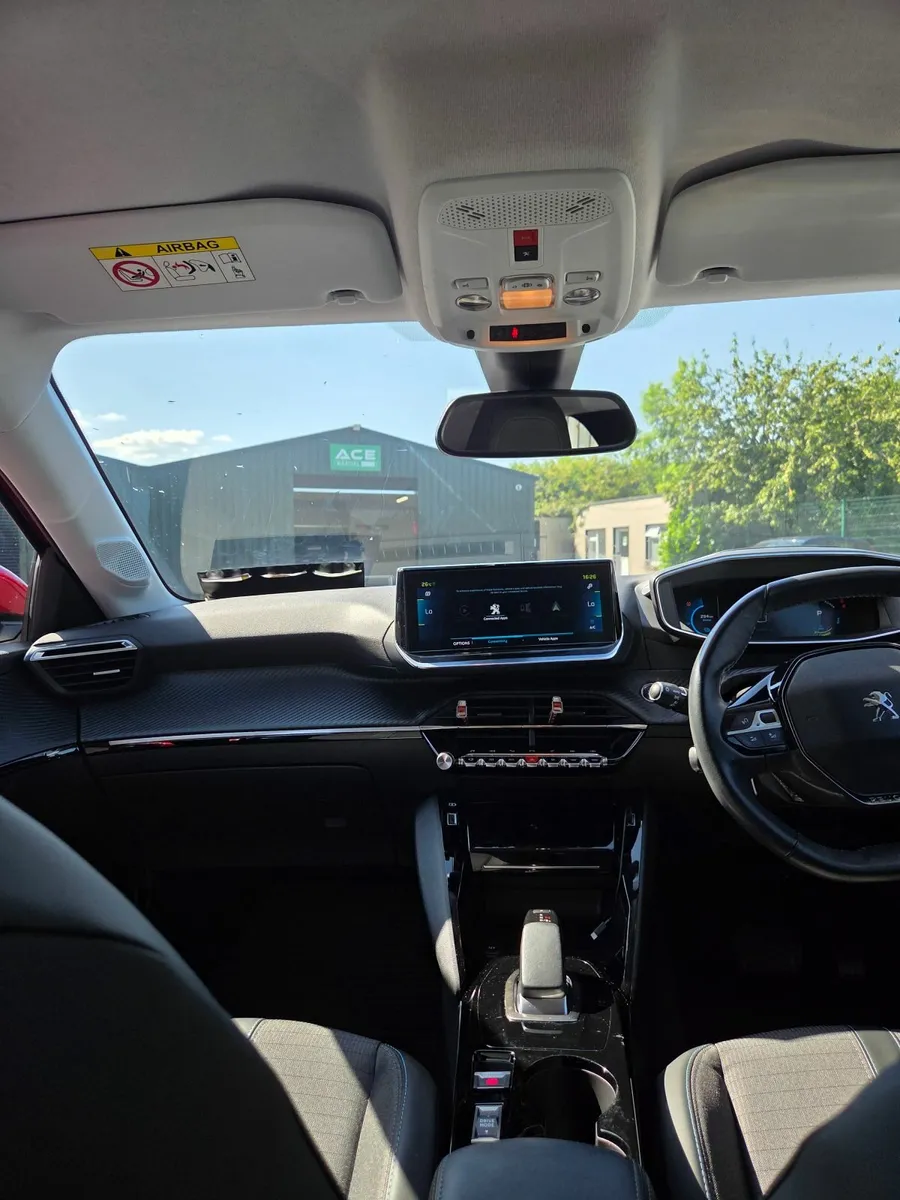 Peugeot 208 2020 - Image 2