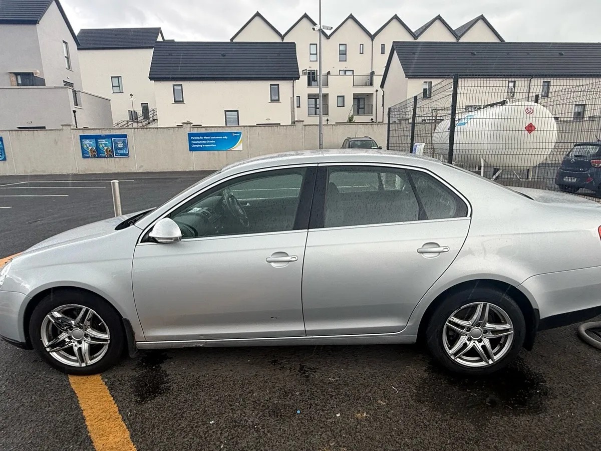 2010 MK5 VW Jetta - Image 3
