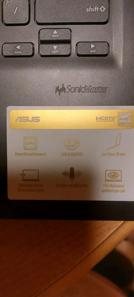 Laptop - Image 4