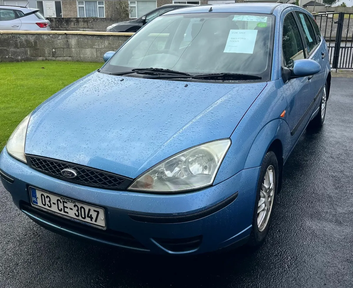 Ford Focus 2003 - Image 2
