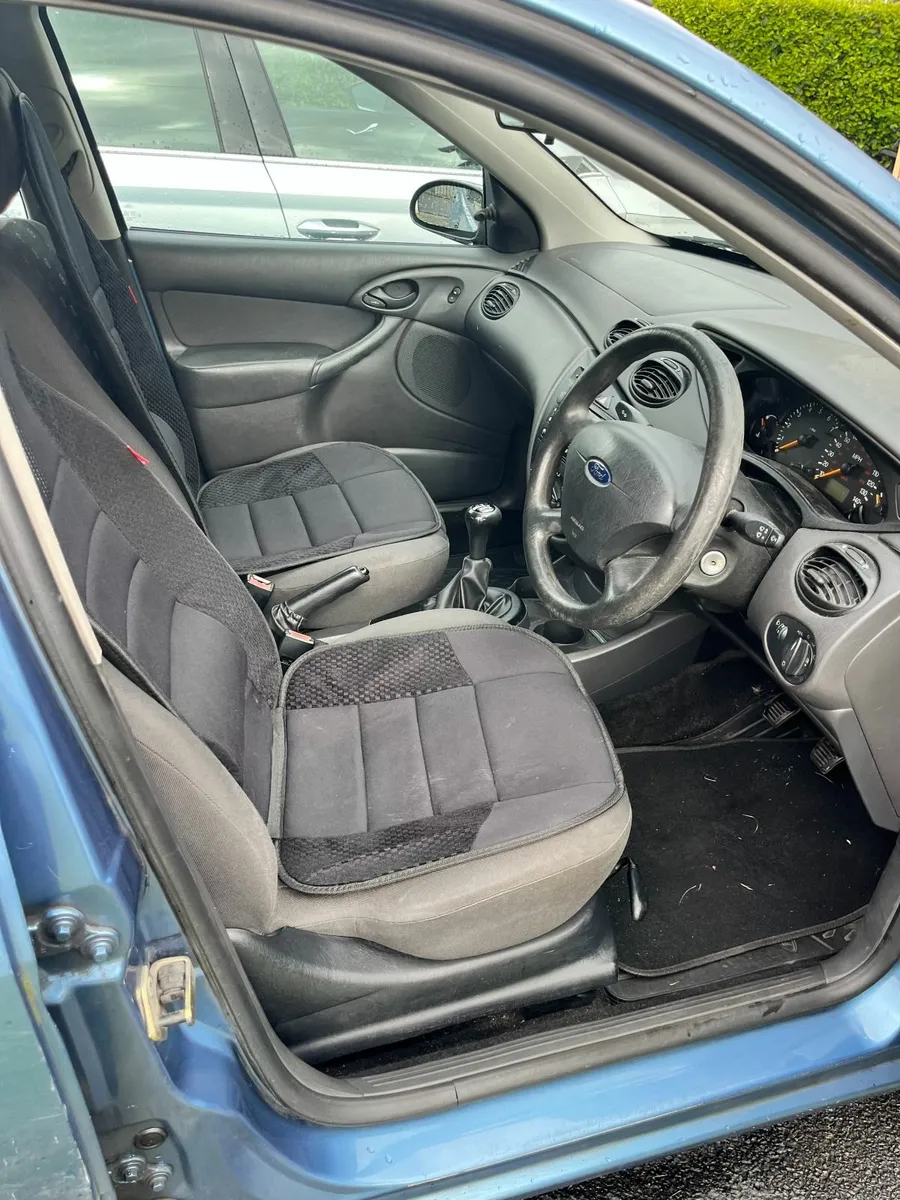 Ford Focus 2003 - Image 3