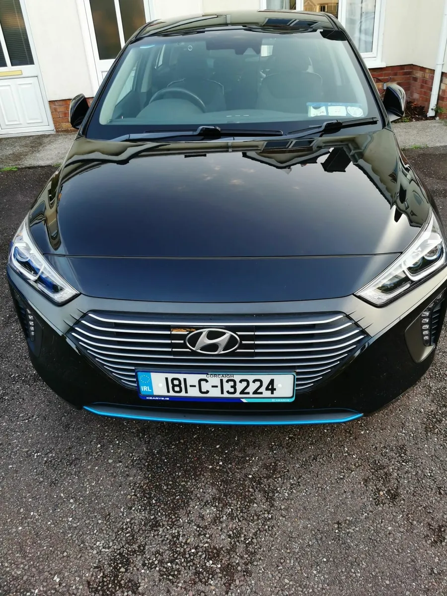 Hyundai IONIQ PLUG IN HYBRID RARE MODEL!!! - Image 2