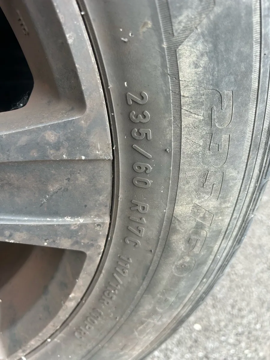 Set of 3 alloy wheels for Sprinter/Crafter - Image 2