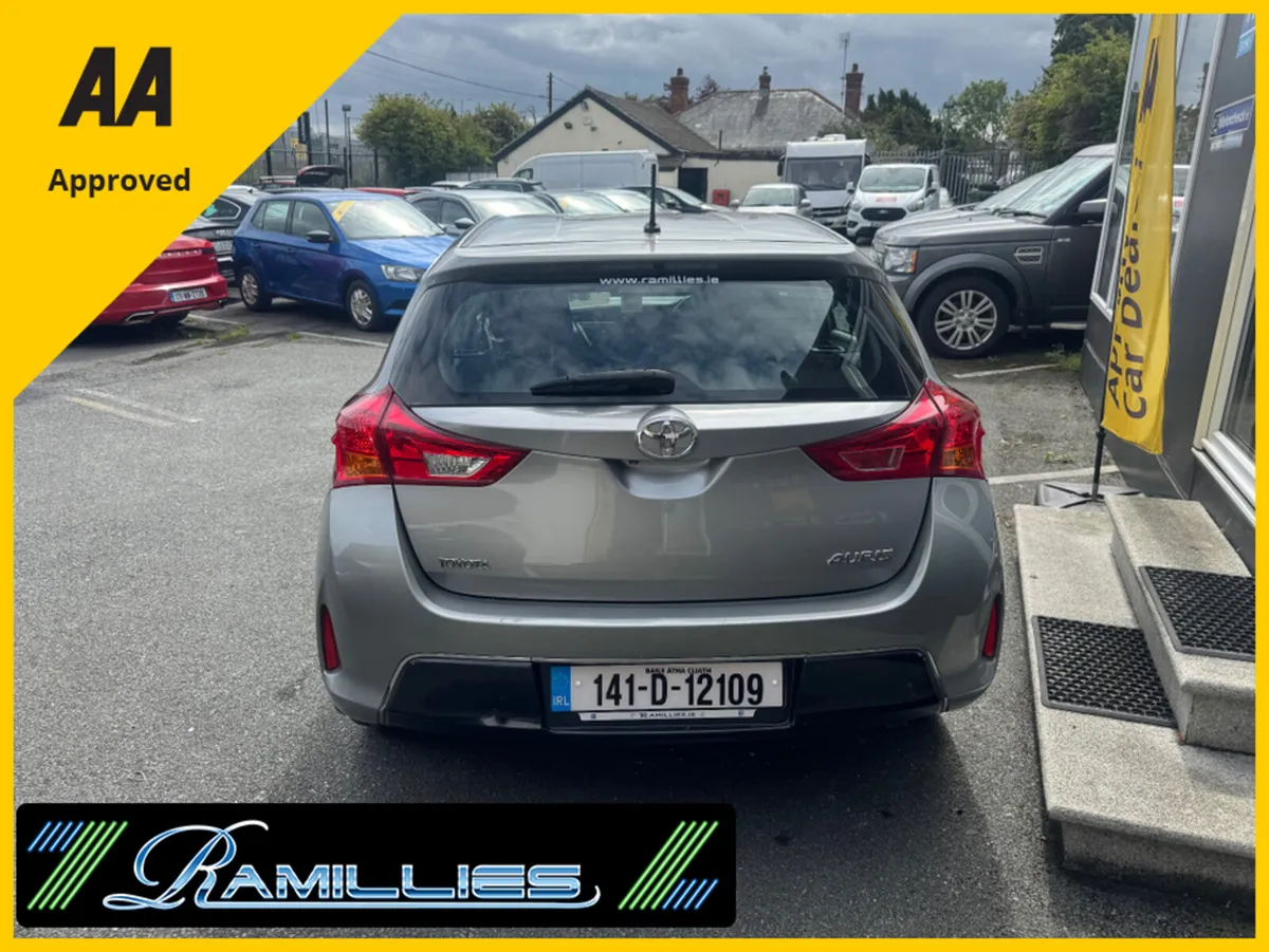 Toyota Auris 1.4 D-4D LUNA, 2 KEYS, SERVICE HISTOR - Image 4