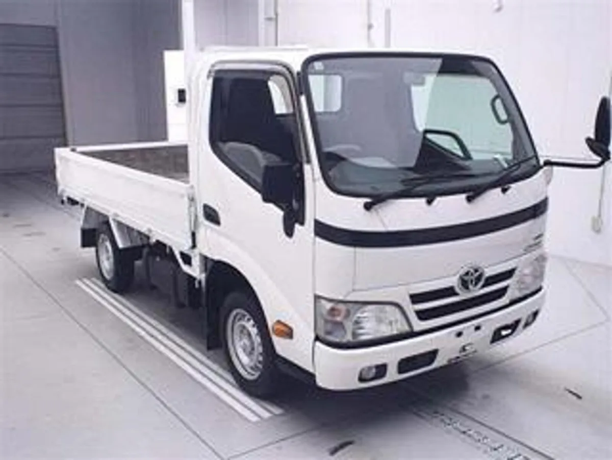 Toyota Dyna 3.0 DIESEL 4WD - Image 1