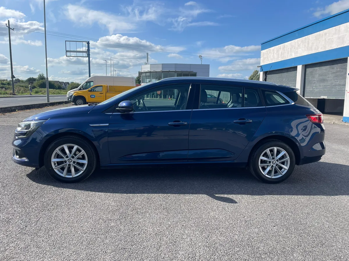 Renault Megane 2018//ESTATE//EXCELLENT CONDITION - Image 3