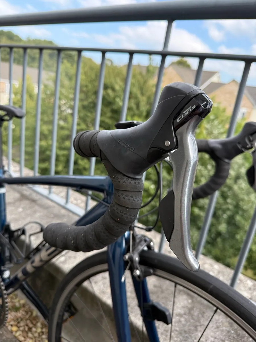 Trek - Road bike - Image 4