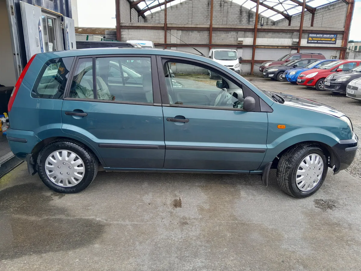 Ford Fusion 2003 New NCT 13 months NCT Tiny Mileag - Image 1
