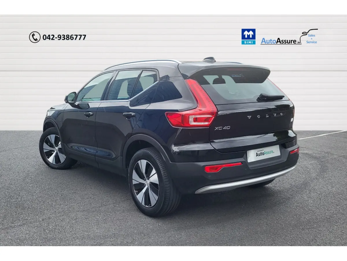 Volvo XC40 CORE T4 RECHARGE AUTO *** Plug-in Hybri - Image 3