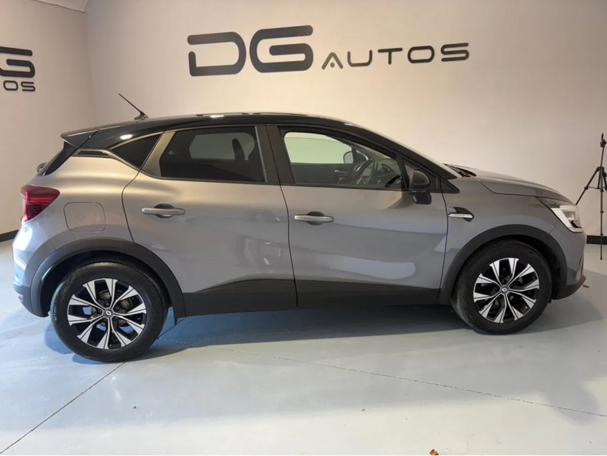 Renault Captur LIMITED EDITION SPECIAL TCE 90 - Image 2