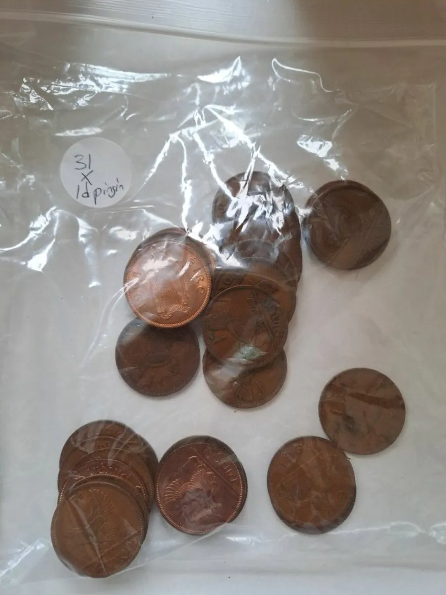 Collection of antique collectible coins - Image 2