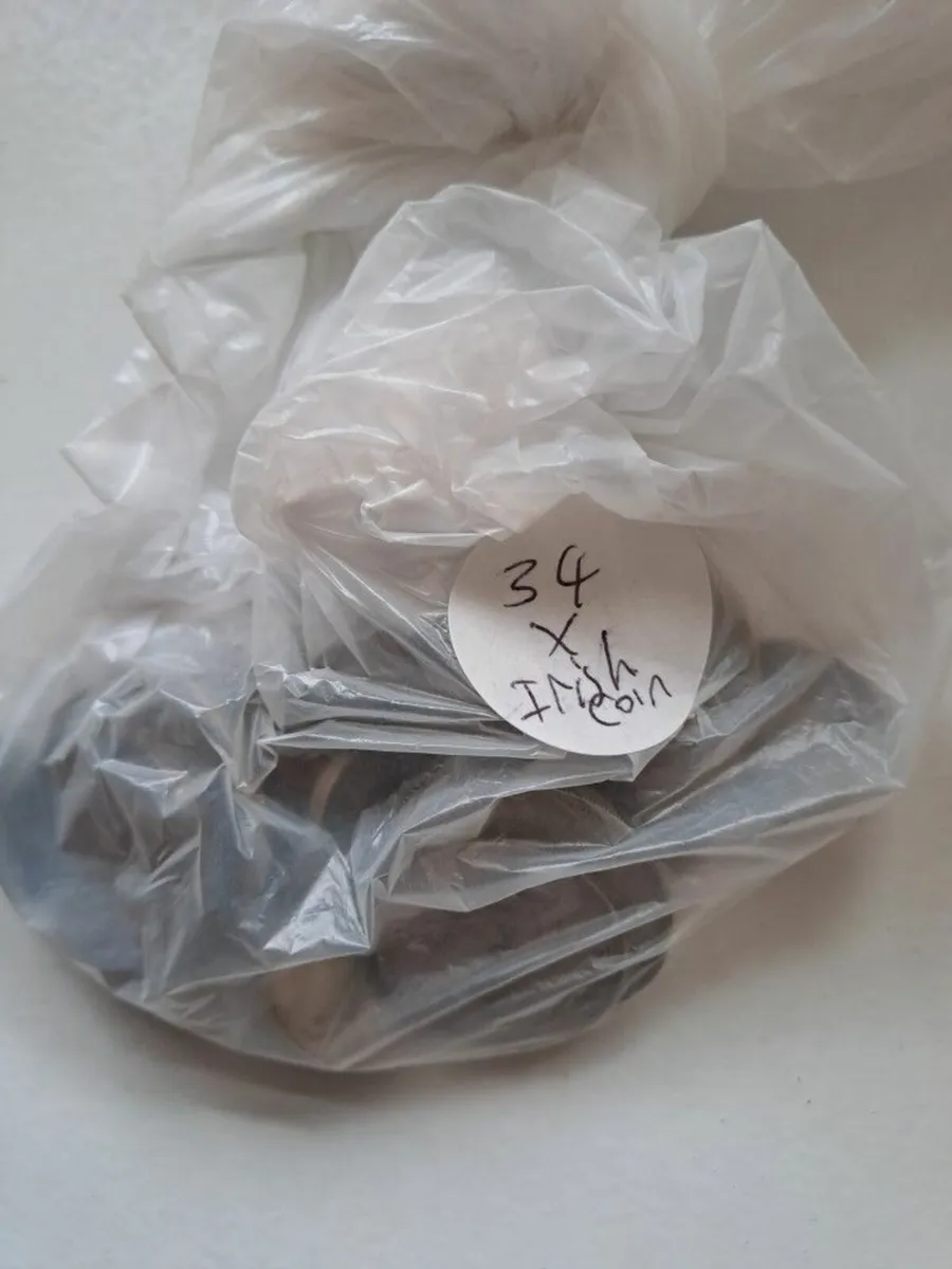 Collection of antique collectible coins - Image 3