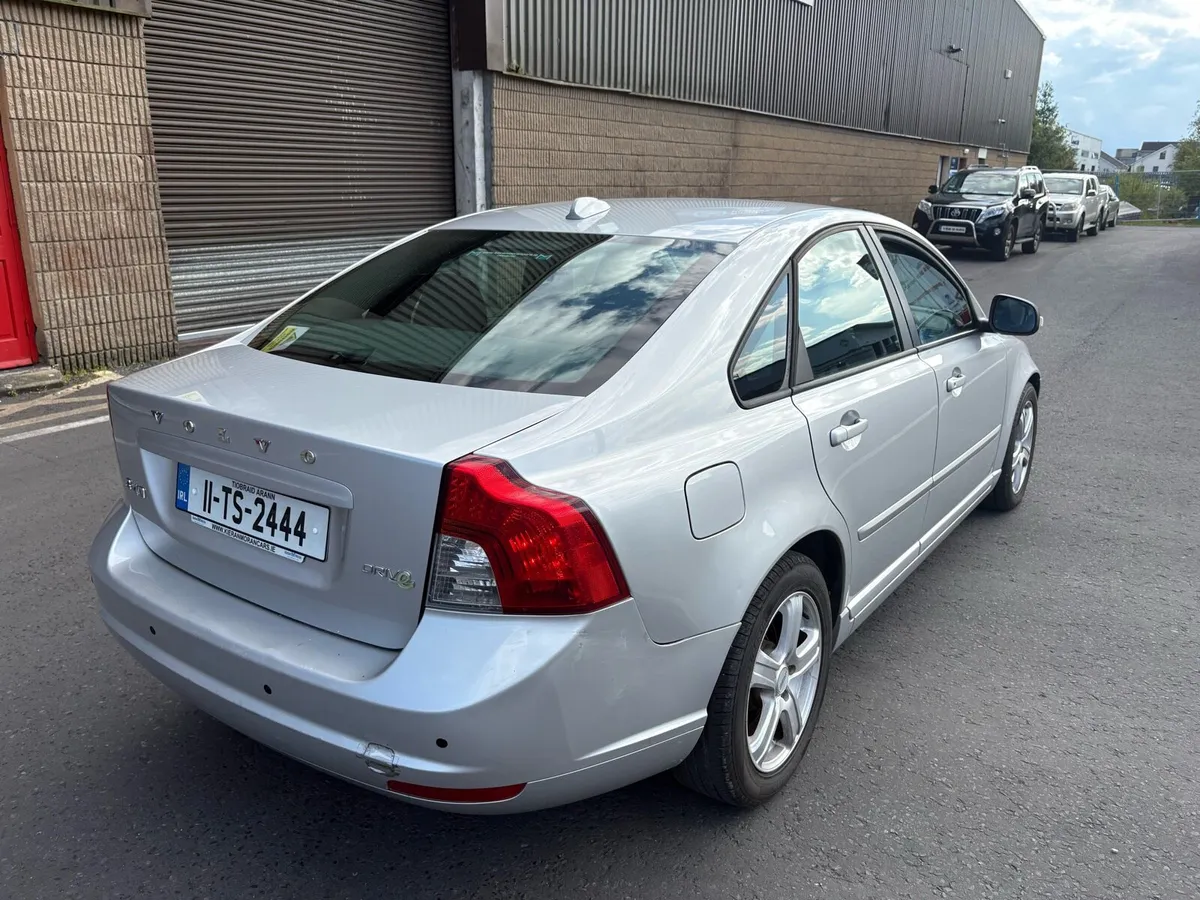 2011 VOLVO S40 NEW NCT TODAY 7-26 - Image 4