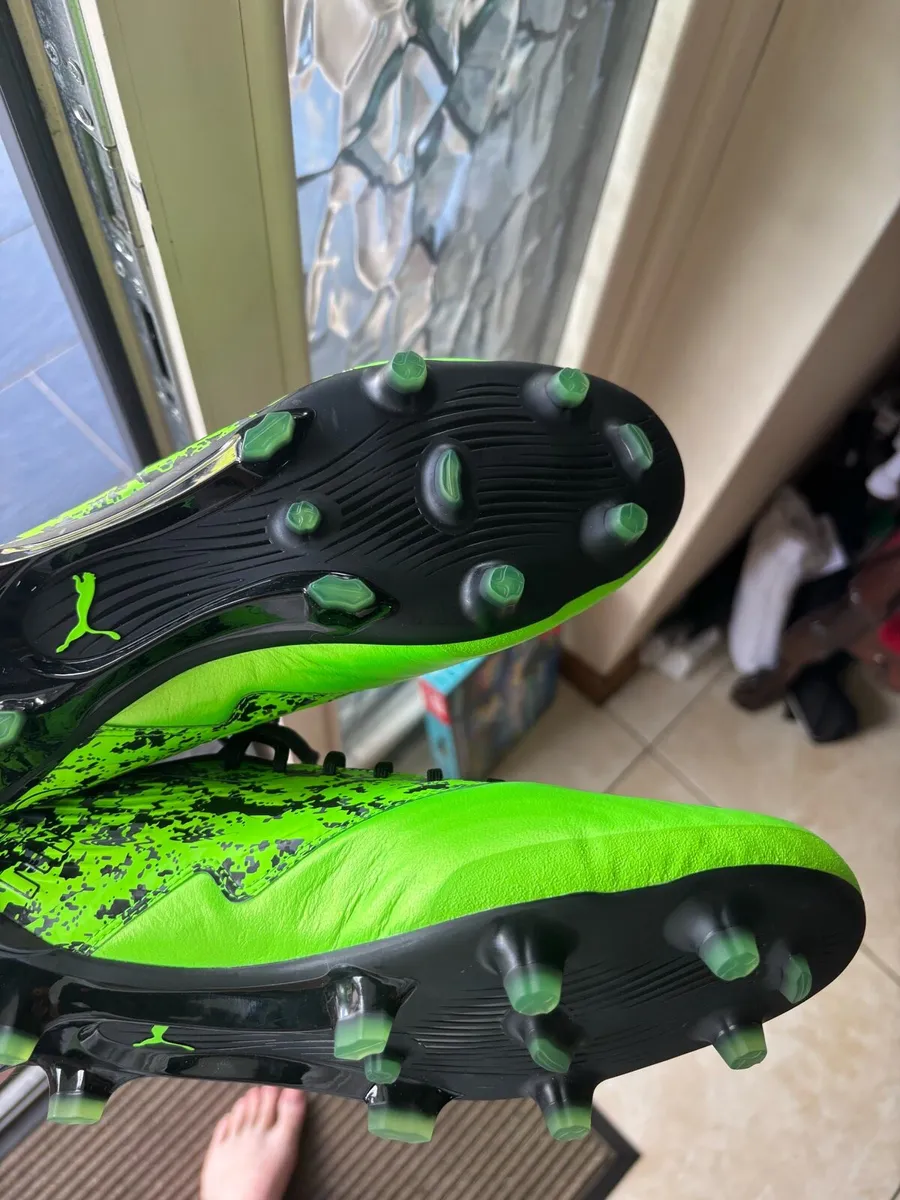 Football boots - Image 3
