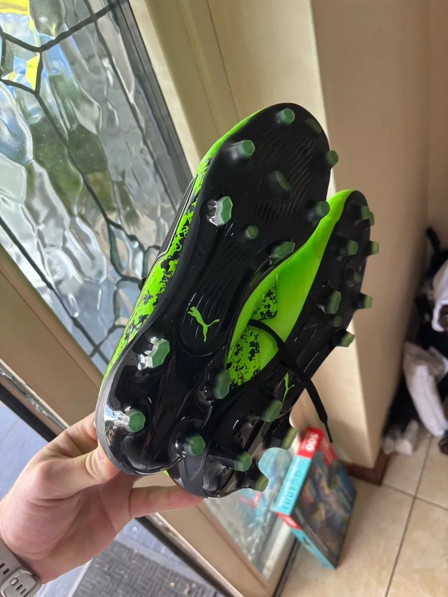 Football boots - Image 4
