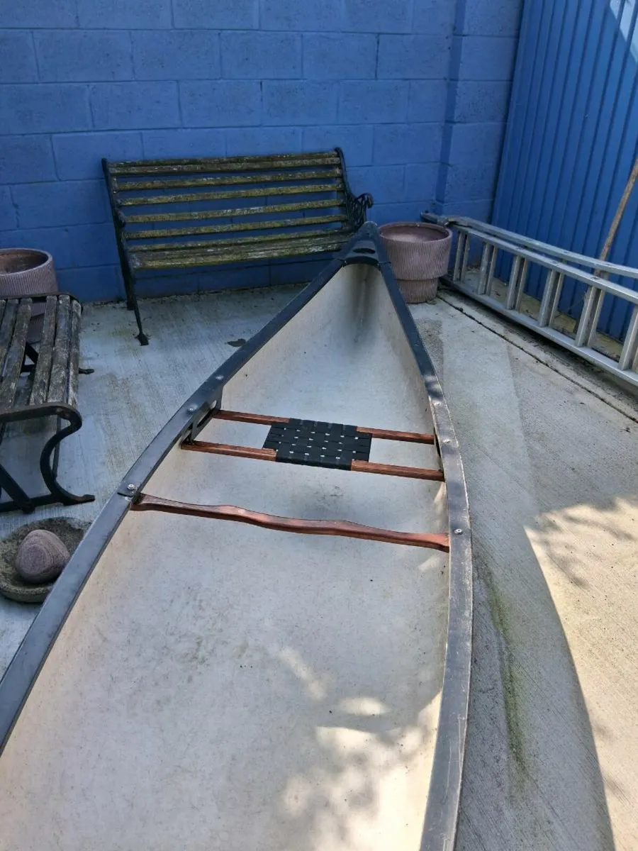 Venture Ranger 14 canoe - Image 3