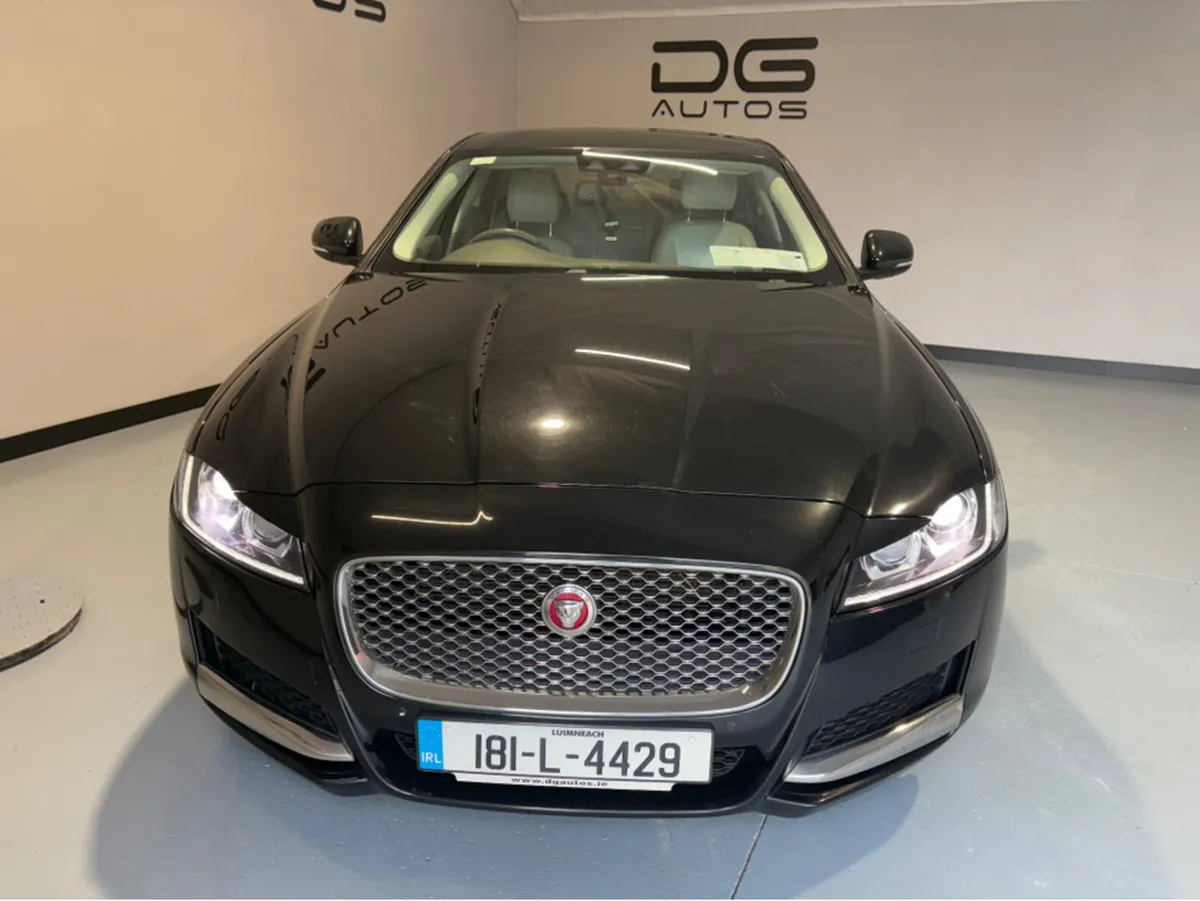 Jaguar XF 2.0 D PORTFOLIO 180PS 4DR AUTO - Image 4