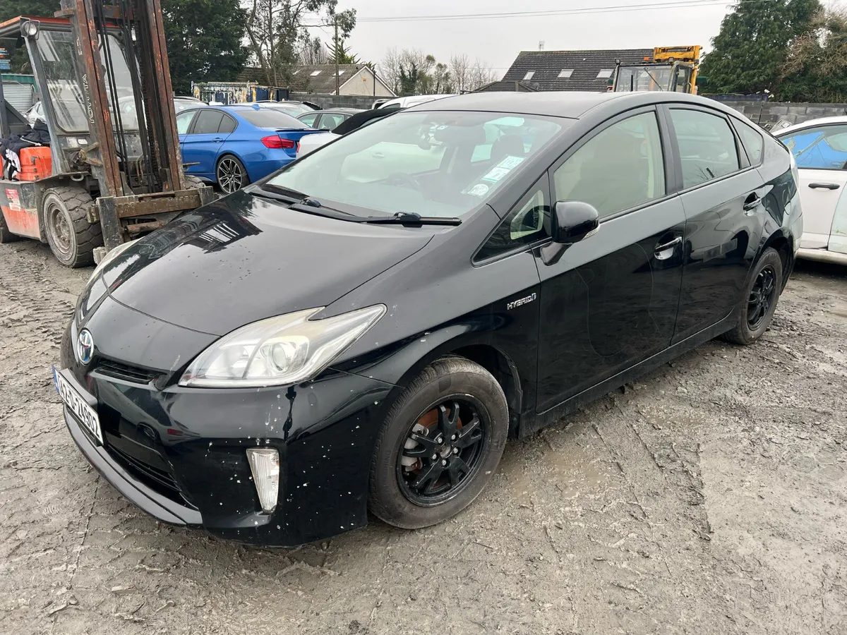 2014 Toyota Prius 1.8 Hybrid - Image 2