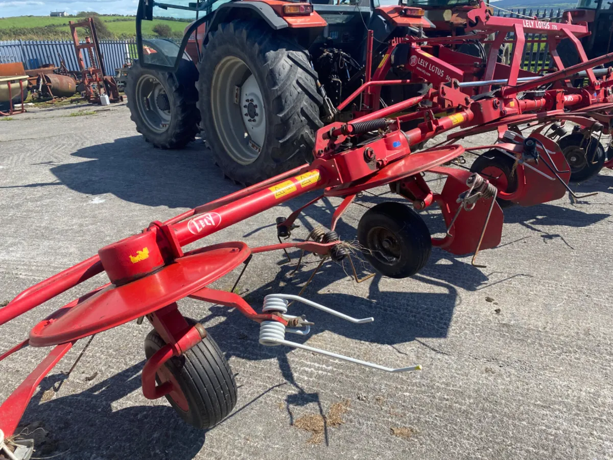 6 rotor lelly tedder - Image 3