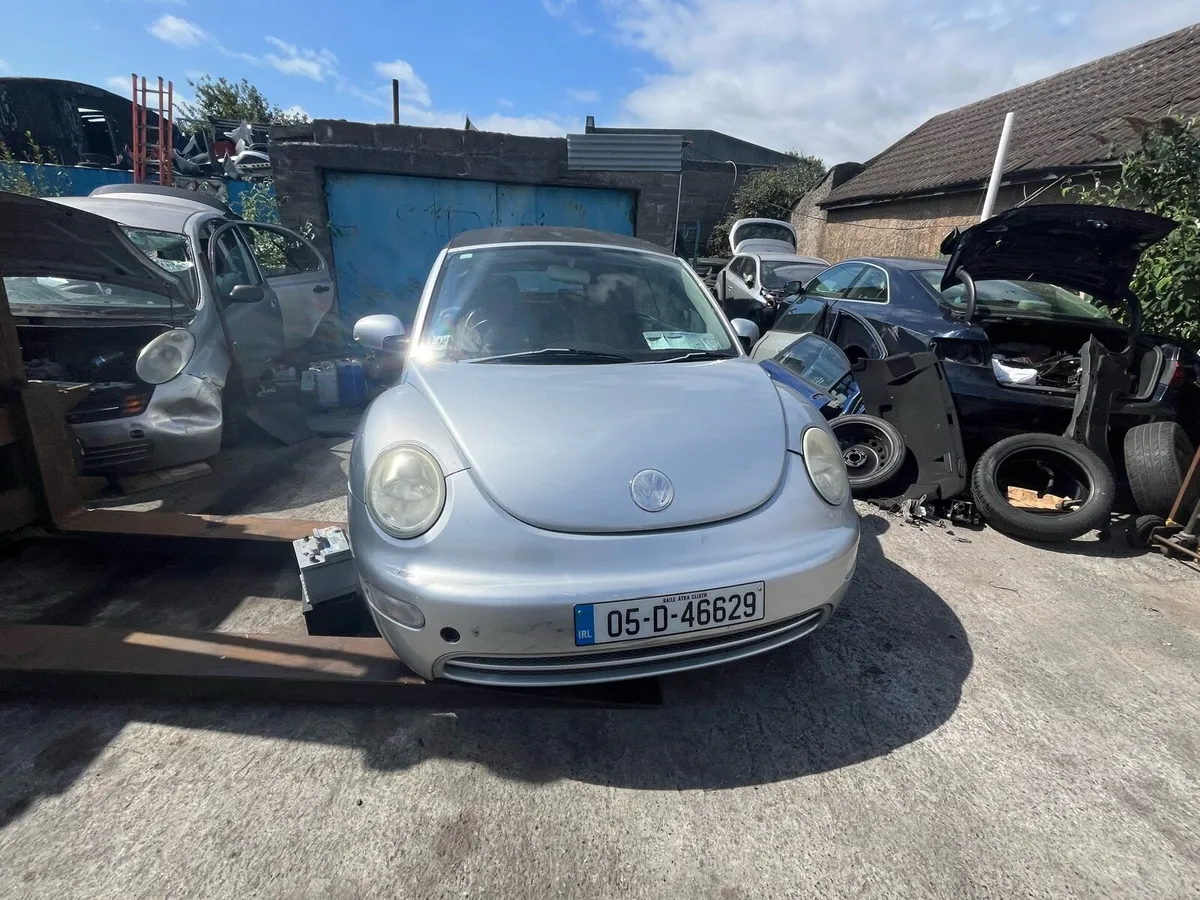 Volkswagen Beetle 2005 - Image 3