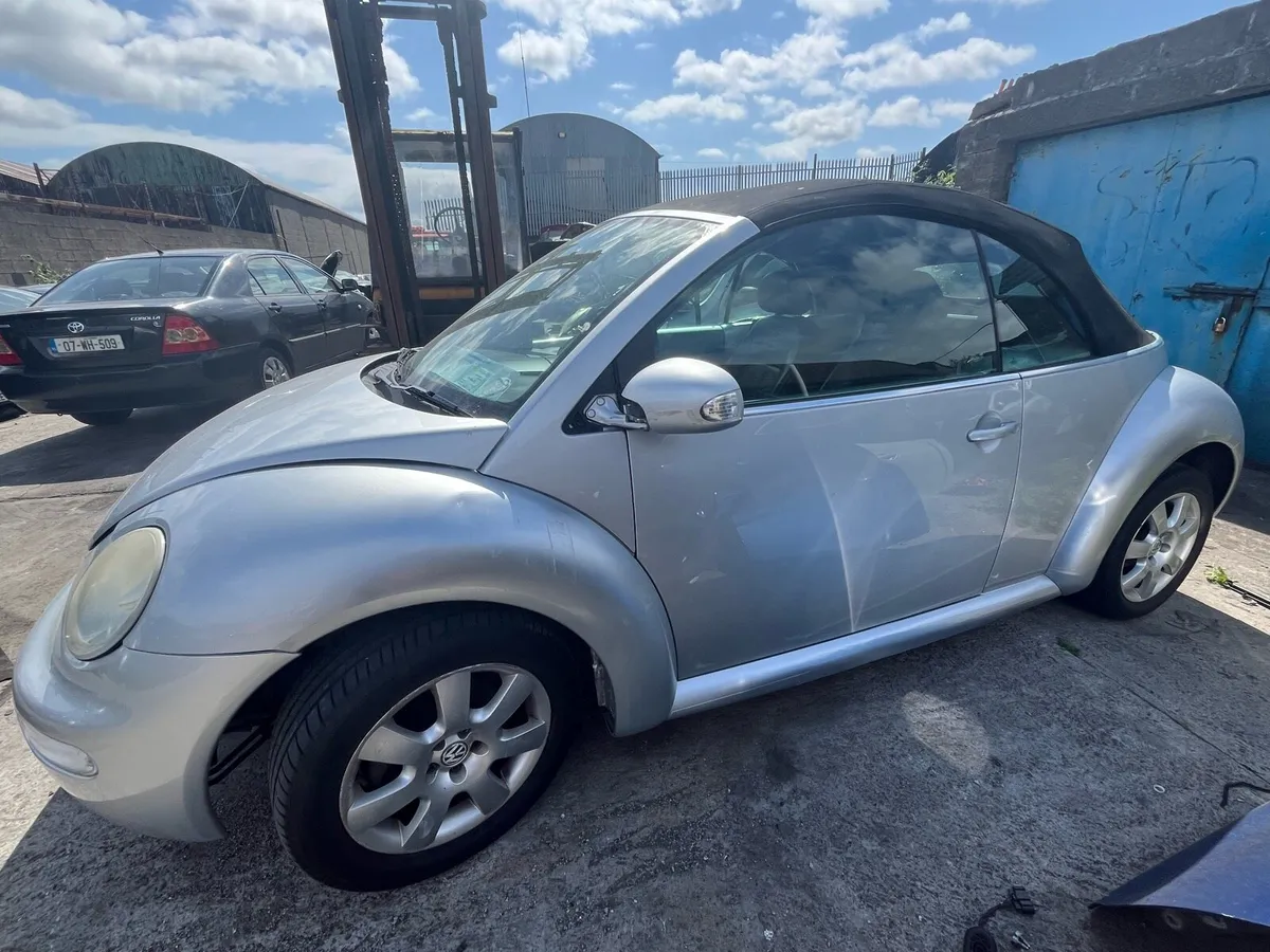 Volkswagen Beetle 2005 - Image 4
